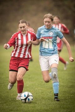 Bild 1066 - wBJ TuS Tensfeld - SV Fortuna St. Juergen